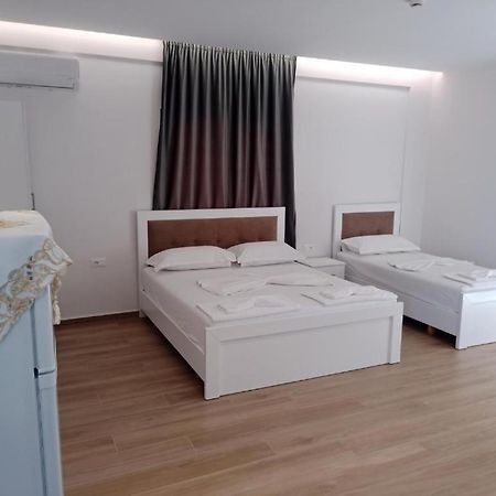 Hotel Opolonia Ksamil Kültér fotó