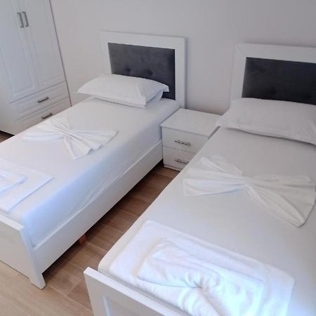 Hotel Opolonia Ksamil Kültér fotó