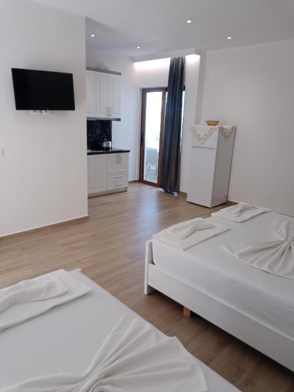 Hotel Opolonia Ksamil Kültér fotó